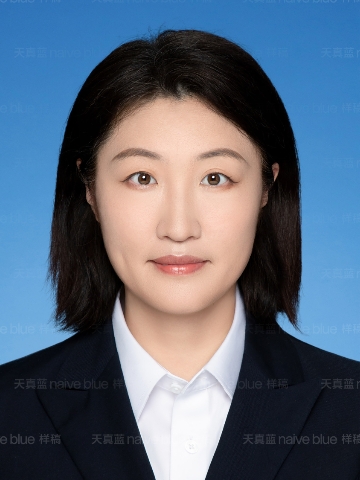 张芳.jpg